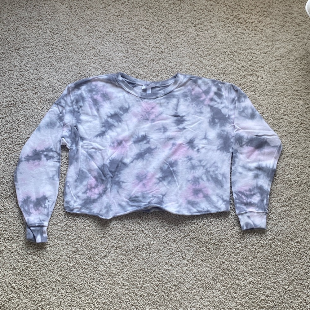 Medium gray and pink terry cloth cropped crewneck